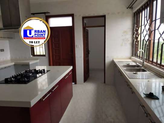 5 Bed Apartment with En Suite in Nyali Area image 24