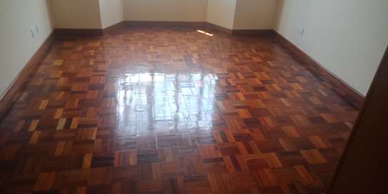4 Bed Apartment with En Suite in Westlands Area image 6