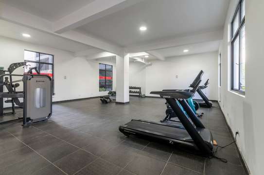 Furnished 3 Bed Apartment with En Suite in Riverside image 5