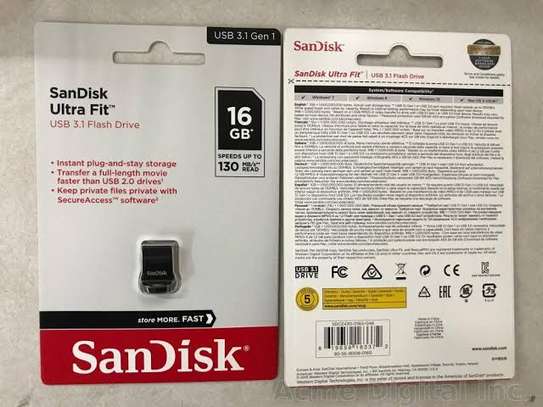 SanDisk 16GB Ultra Fit USB 3.1 Flash Drive image 1