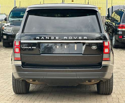 Range Rover Vogue 2015 image 5