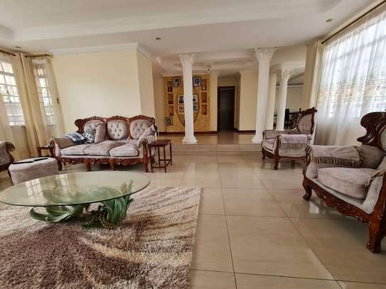 4 Bed Townhouse with En Suite in Westlands Area image 9