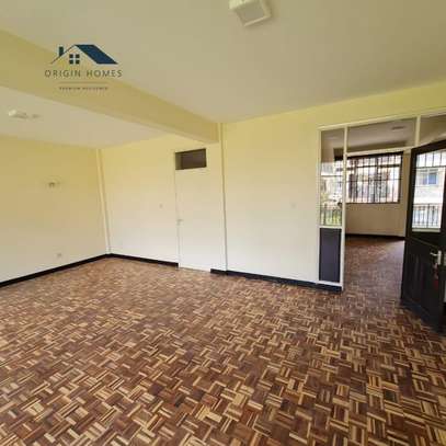 3 Bed Apartment with En Suite at Hurlingham image 11