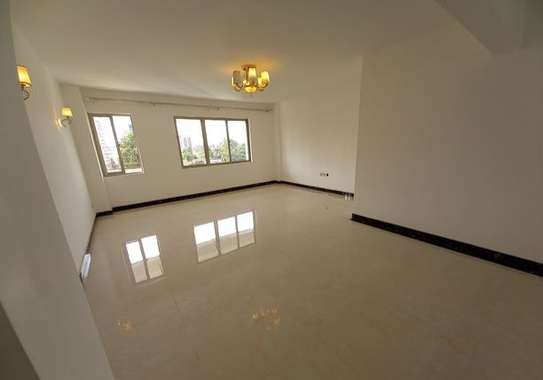 3 bdr Apartment for rent in kileleshwa image 8
