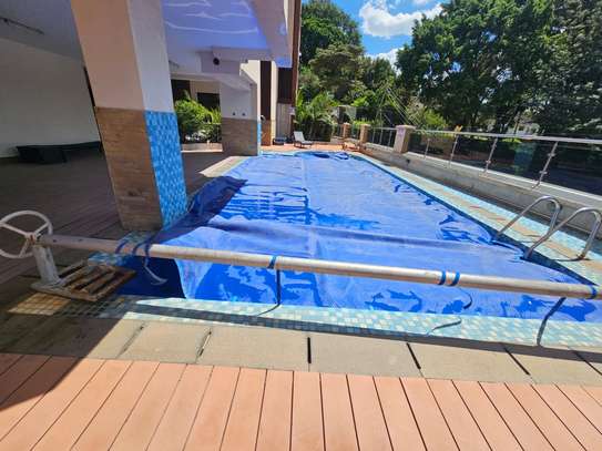 4 Bed Apartment with En Suite in Riverside image 3