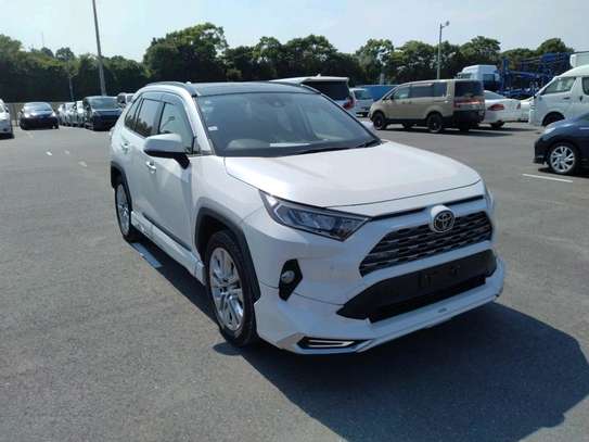 Toyota RAV4 2019 image 2