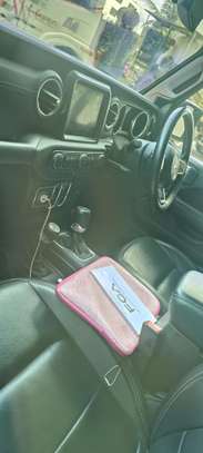 Jeep Wrangler sport Sahara 2018 image 6