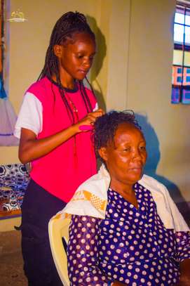 Train Hairdressing Course – Certificate/Diploma at Starnet image 2