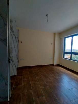 3 Bed Apartment with En Suite in General Mathenge image 9