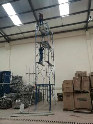 mobile scaffolding tower for hire image 1