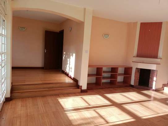 4 Bed House with En Suite in Runda image 3