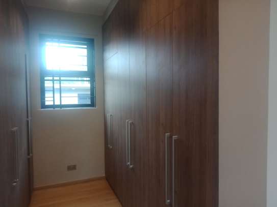 5 Bed Townhouse with En Suite in Muthaiga image 37
