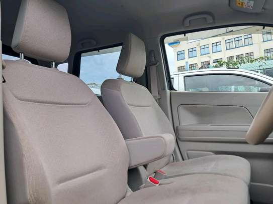 Suzuki Wagon R 2018 2WD image 4