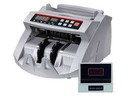Money counting machine. image 4