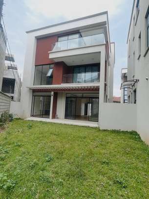 5 Bed Townhouse with En Suite at Lavington Green image 2