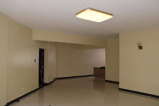 3 Bed Apartment with En Suite in Lavington image 12