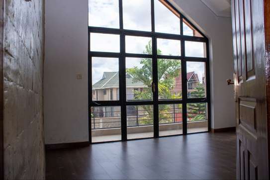 4 Bed House with En Suite in Juja image 5