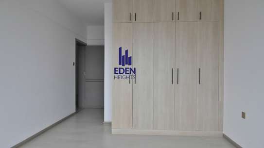 4 Bed Apartment with En Suite in Kilimani image 1