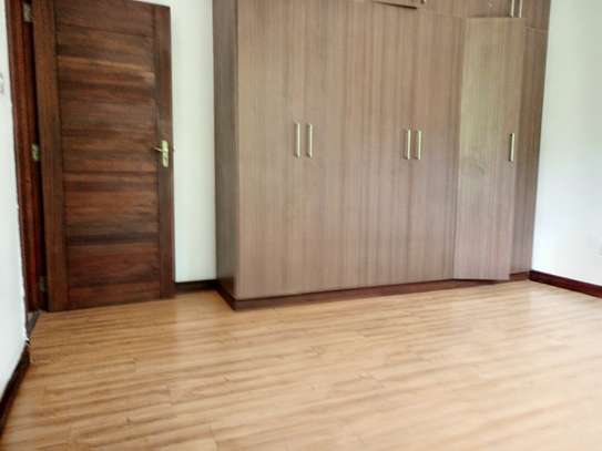 2 Bed Apartment with En Suite at Farm image 9