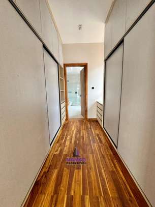 4 Bed Villa with En Suite at Off Loresho Ridge image 11