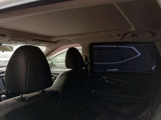 Nissan Xtrail sunroof image 1