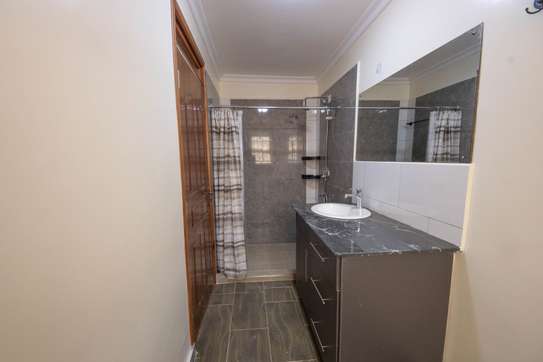 4 Bed House with En Suite at Kamiti Road image 10