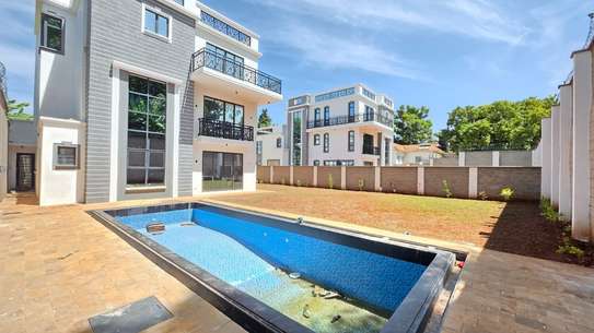 5 Bed Townhouse with En Suite at Lavington image 19