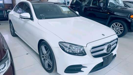 Mercedes benz  E250 Sunroof petrol image 2