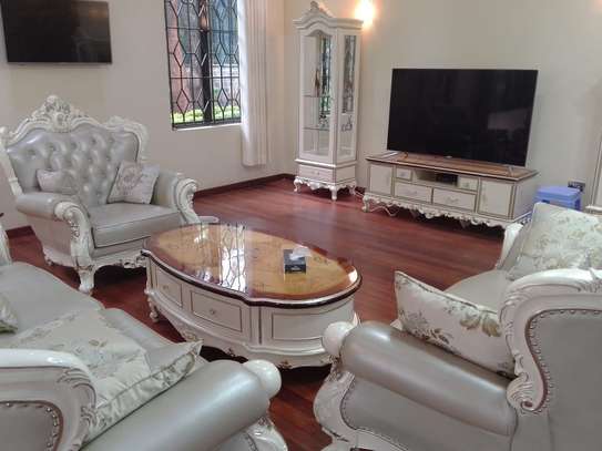 5 Bed Villa with Swimming Pool at Un Avenue image 21