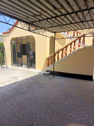 3 Bed House with En Suite at Bamburi image 6