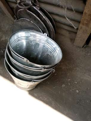 School metalic bucket image 2