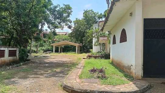 5 Bed House with En Suite at Nyali image 4