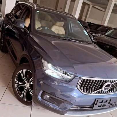 Volvo XC40 T5 2018 4MOTION image 2