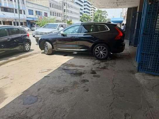 Volvo XC60 image 7