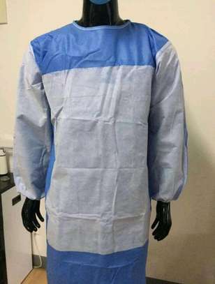 Reinforced gown image 3