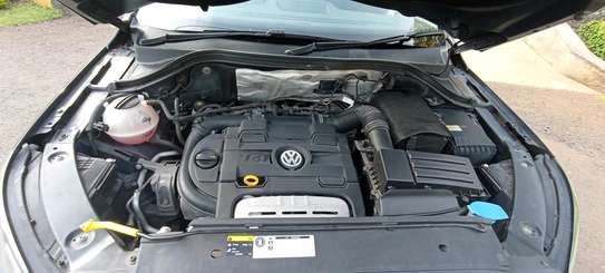 Volkswagen Tiguan image 9