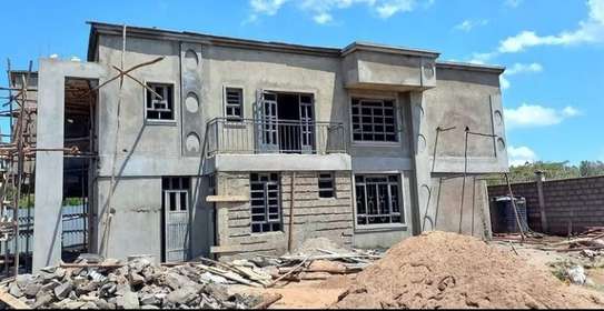 4 Bed House with En Suite at Kibiko image 2