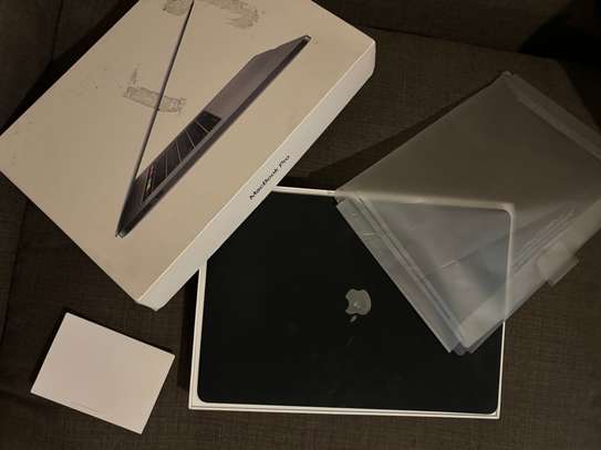MacBook Pro 15-inch 2019 (Open Box) image 7