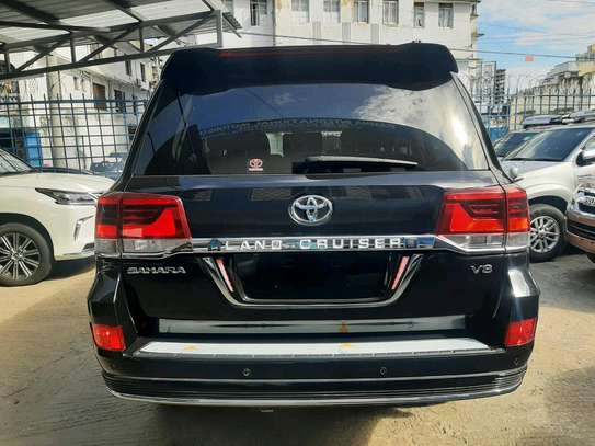 Toyota Land Cruiser (V8) for sale in kenya image 6