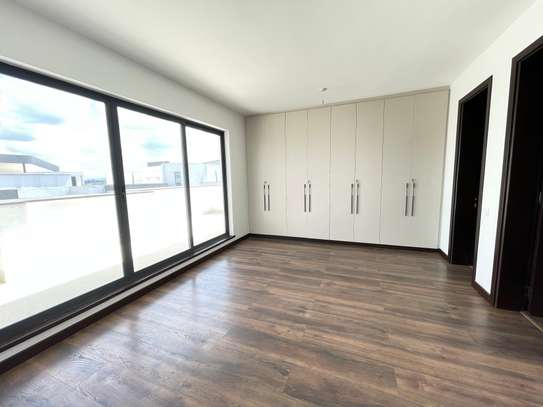 Furnished 5 Bed Apartment with En Suite in Westlands Area image 22
