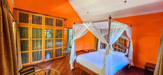 Furnished 2 Bed Apartment with Parking at Near Hardy Post image 14