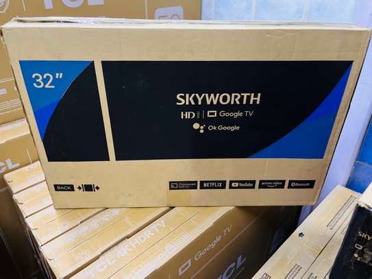 SKYWORTH 32 INCHES SMART ANDROID FRAMELESS TV image 2