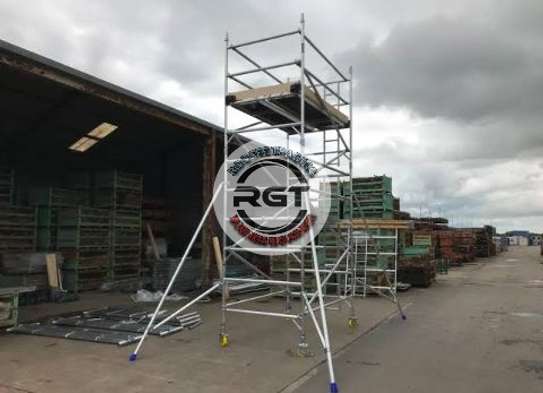 ALUMINIUM SCAFFOLD TOWER FOR SALE image 1