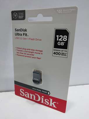 Sandisk Ultra Fit 128GB USB 3.0 / 3.1 Flash Drive image 1