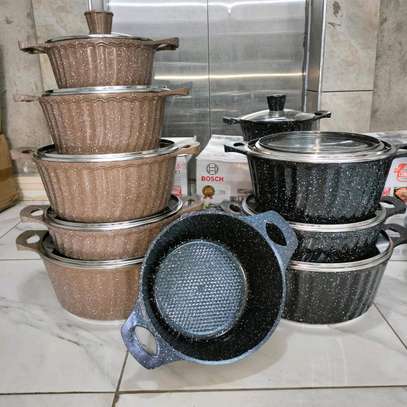 Cooking pots image 8