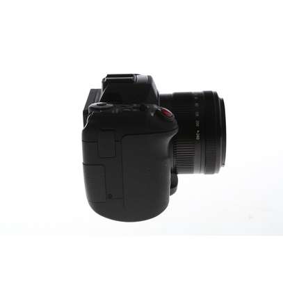 Canon XC15 4K UHD Professional Camcorder 10x Optical Zoom image 4
