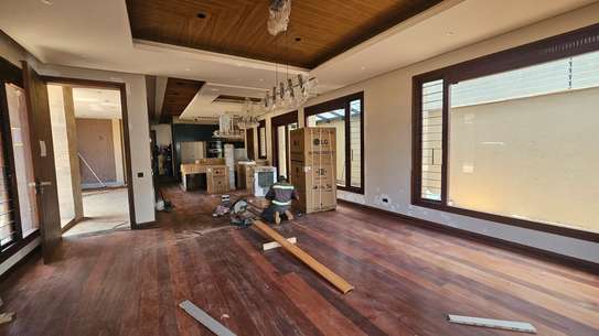 5 Bed Townhouse with En Suite in Runda image 17