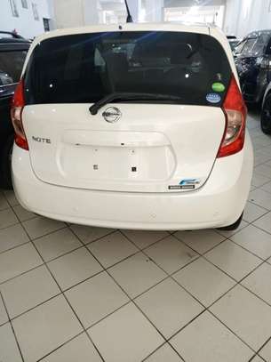 Nissan Note car image 9