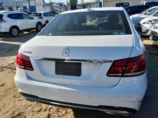 Mercedes Benz E250 2016 white image 1