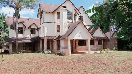 5 Bed House with En Suite at Runda image 17